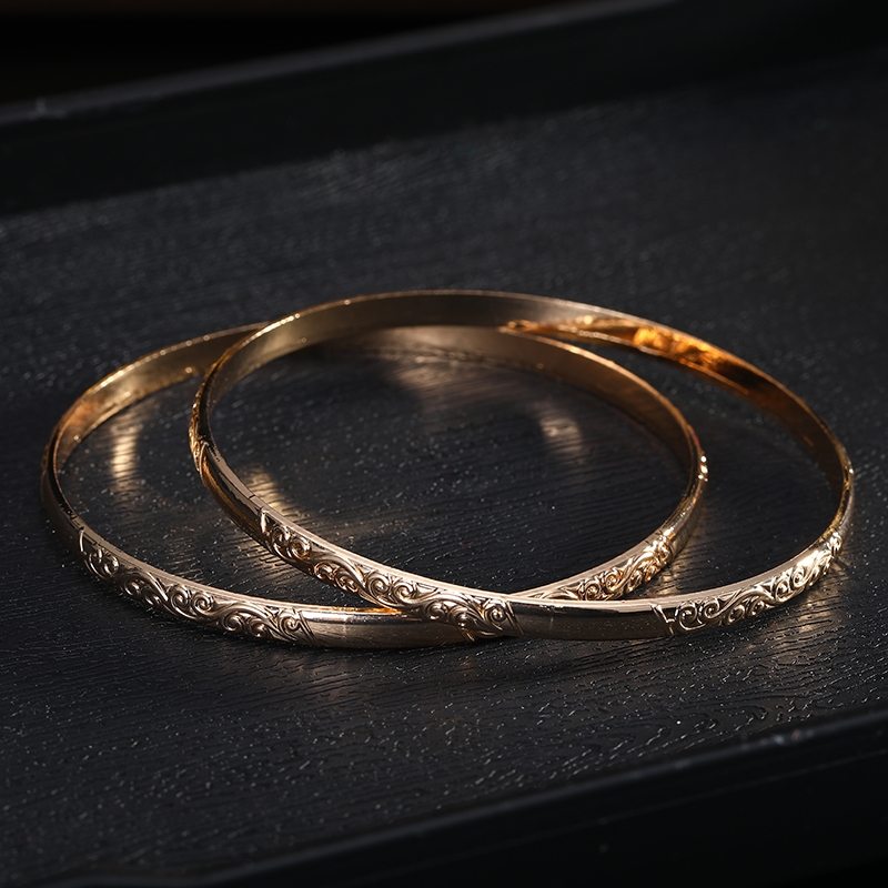 Bracelet rond exquis de style  - Ethnic Fashion In Dubai avis et prix