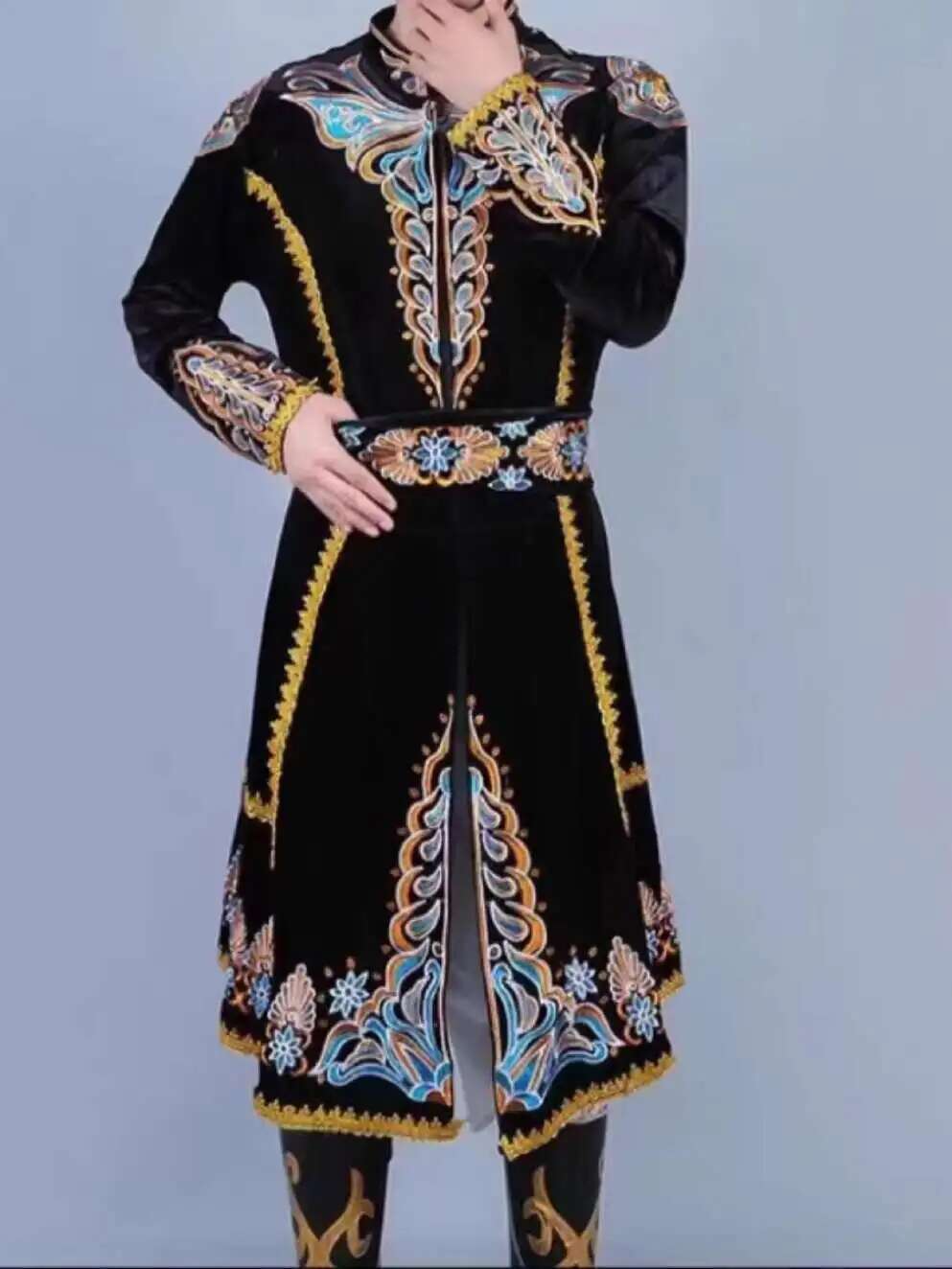 Vêtements de danse du Xinjiang - Ethnic Clothing & Online Fashion Store Khaadi Pk avis et prix