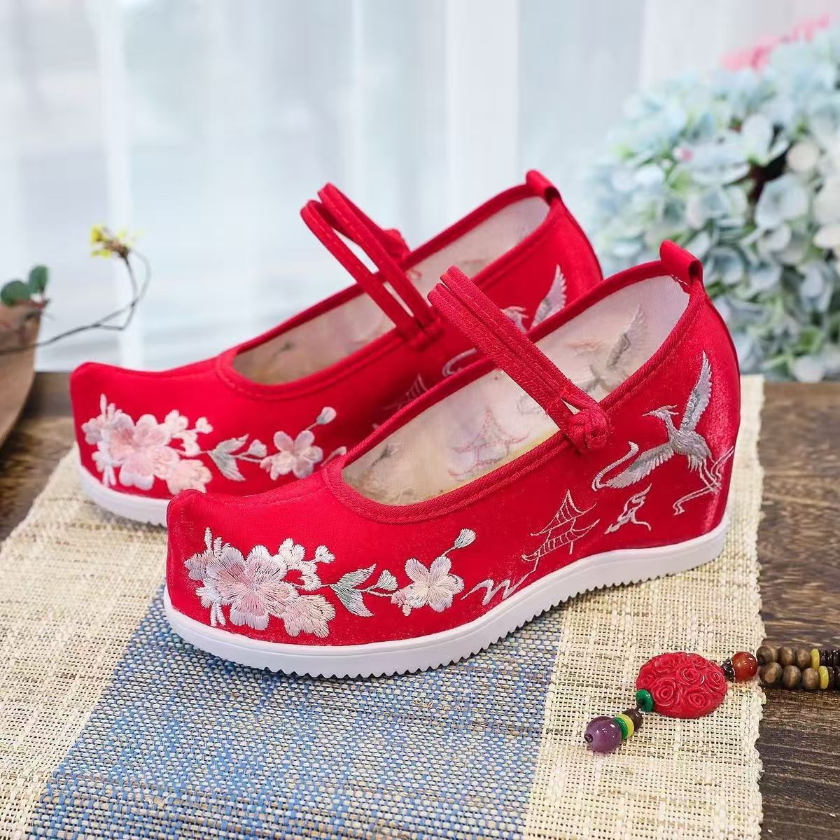 Chaussures brodées internes po - Ethnic Fabric avis et prix
