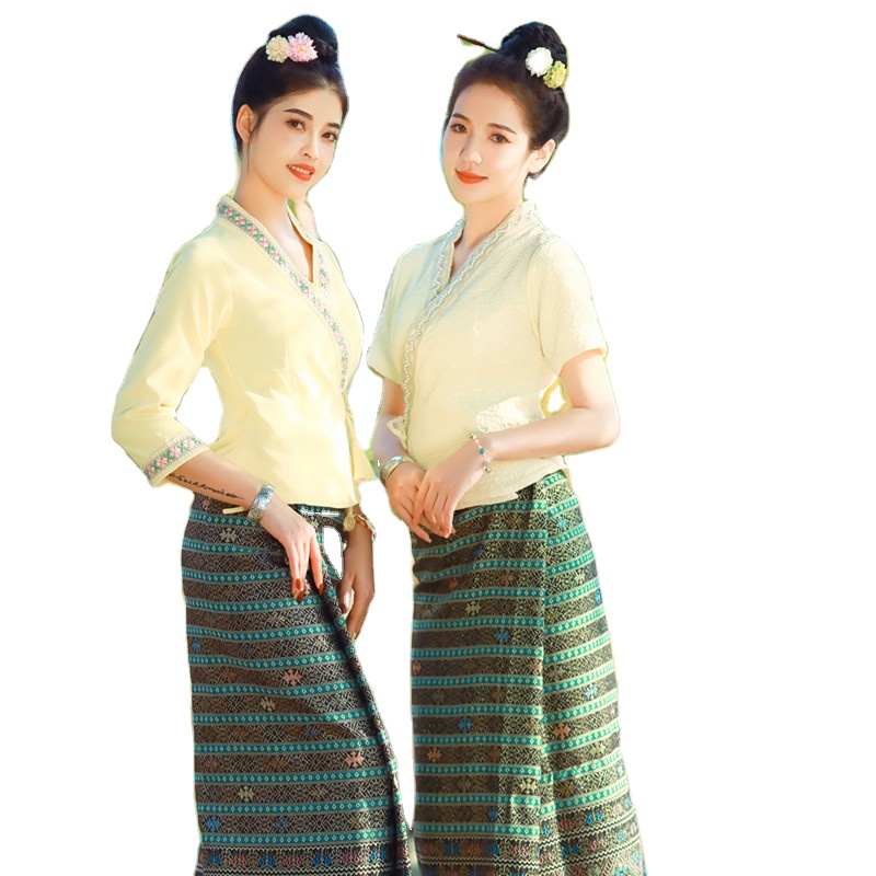 Vêtements thaïlandais Dai jaun - Thai Silk Blouse avis et prix